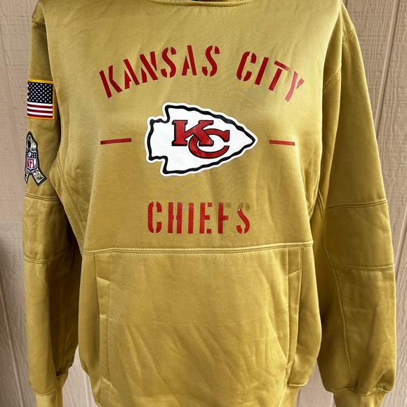 🏈❤️ CHIEFS, NFL, LIGHT TAN, MILITARY HOODIE. MED. Proceeds will go to local vfw - Picture 2 of 10